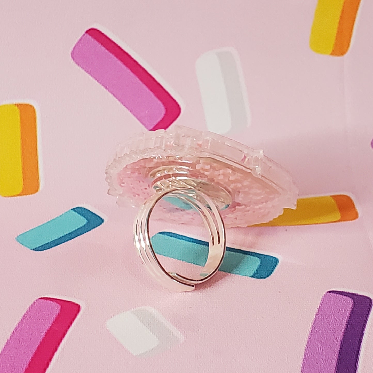 Space Melo Shaker Ring